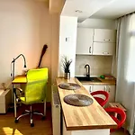 Central cozy studio